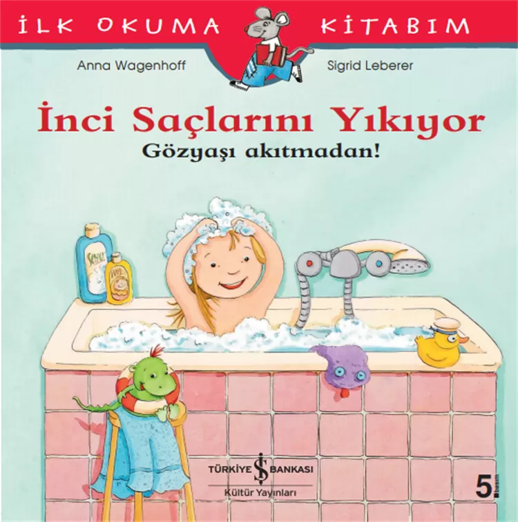 İnci Saçlarını Yıkıyor
